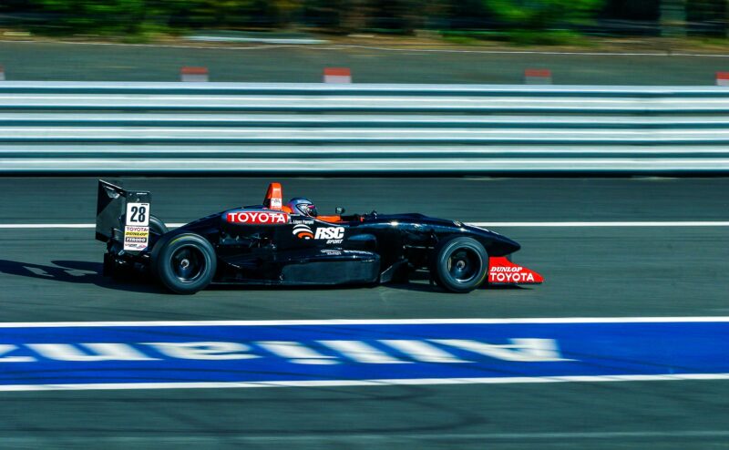 voiture de course Toyota