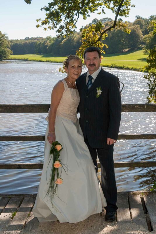 couple au bord du lac